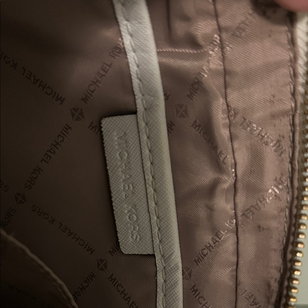 Michael Kors Cream Crossbody Bag with Gold Accents - Picture 2 of 3